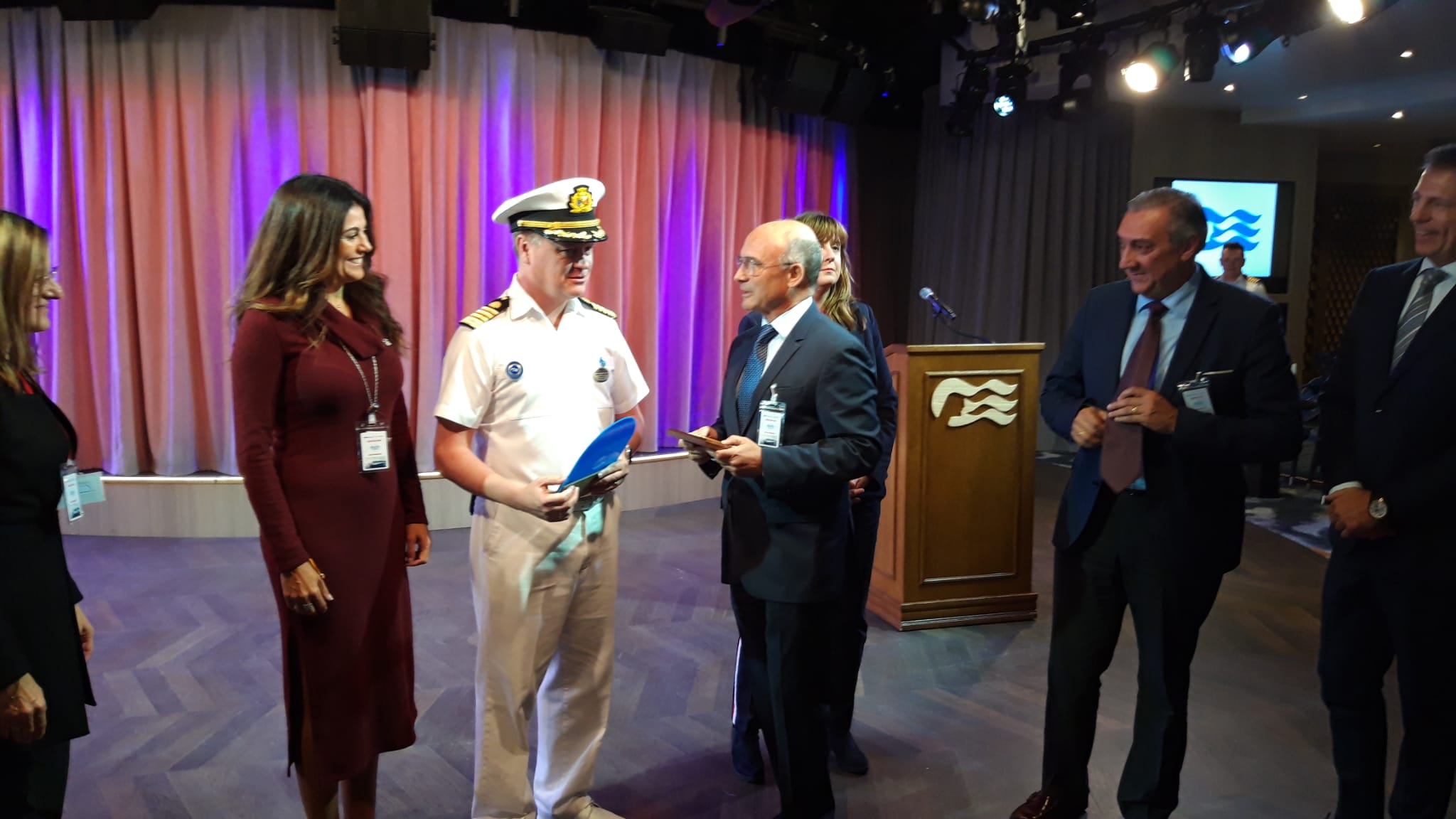 El nuevo barco de la compañía de cruceros de lujo Princess ha atracado en la capital malagueña apenas un mes después de su inauguración 