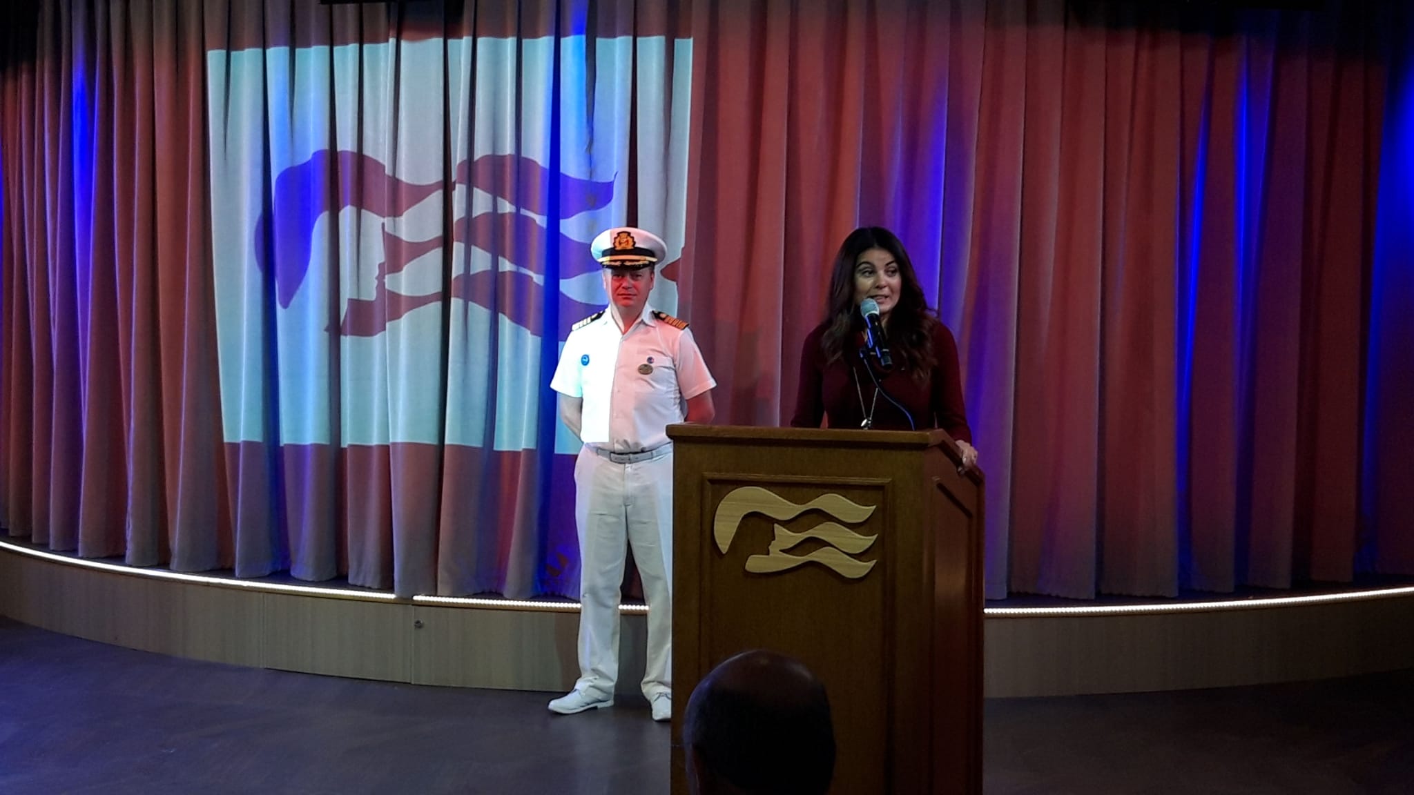 El nuevo barco de la compañía de cruceros de lujo Princess ha atracado en la capital malagueña apenas un mes después de su inauguración 