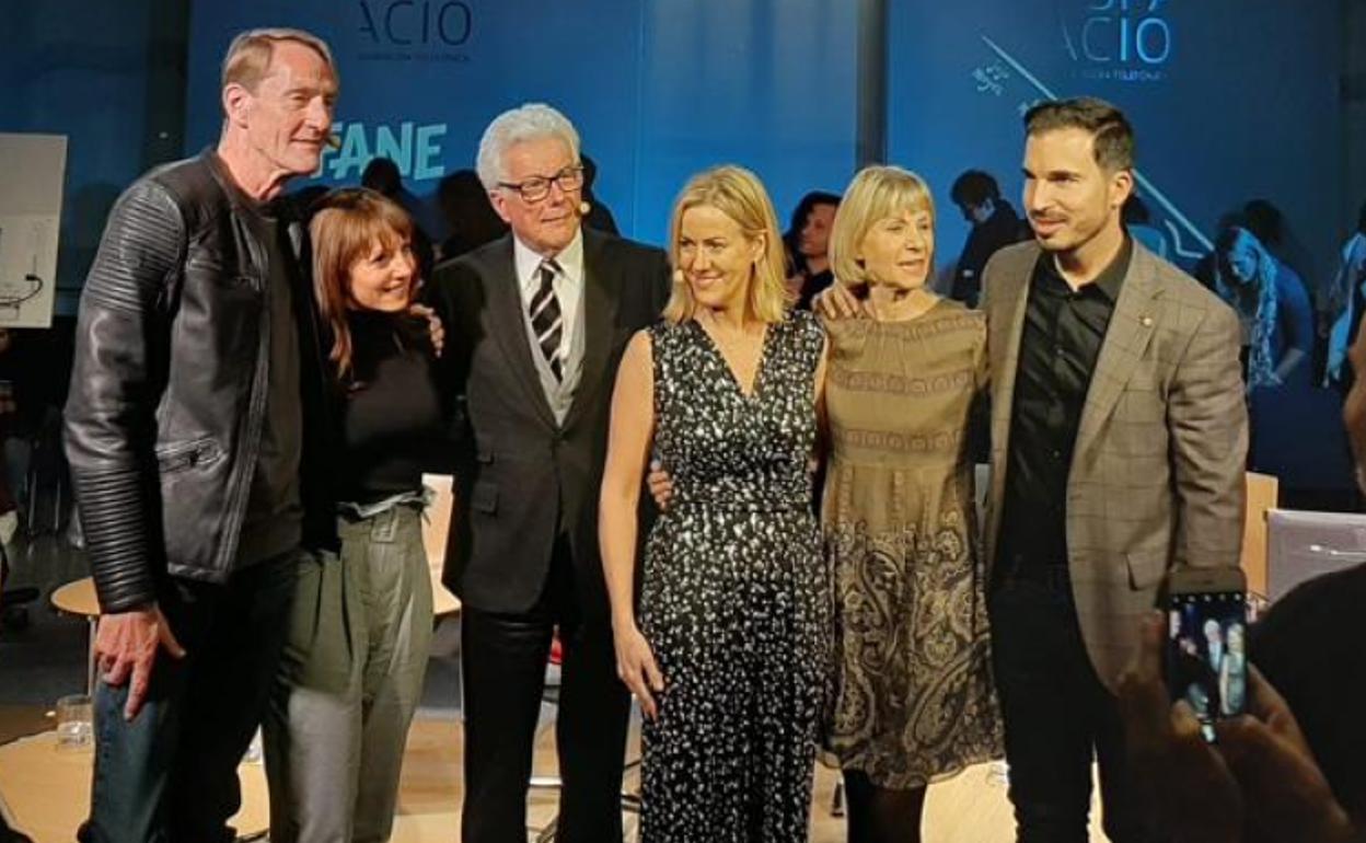 Lee Child, Macarena Berlín, Ken Follet, Jojo Moyes, Kate Mosse y Javier Castillo 