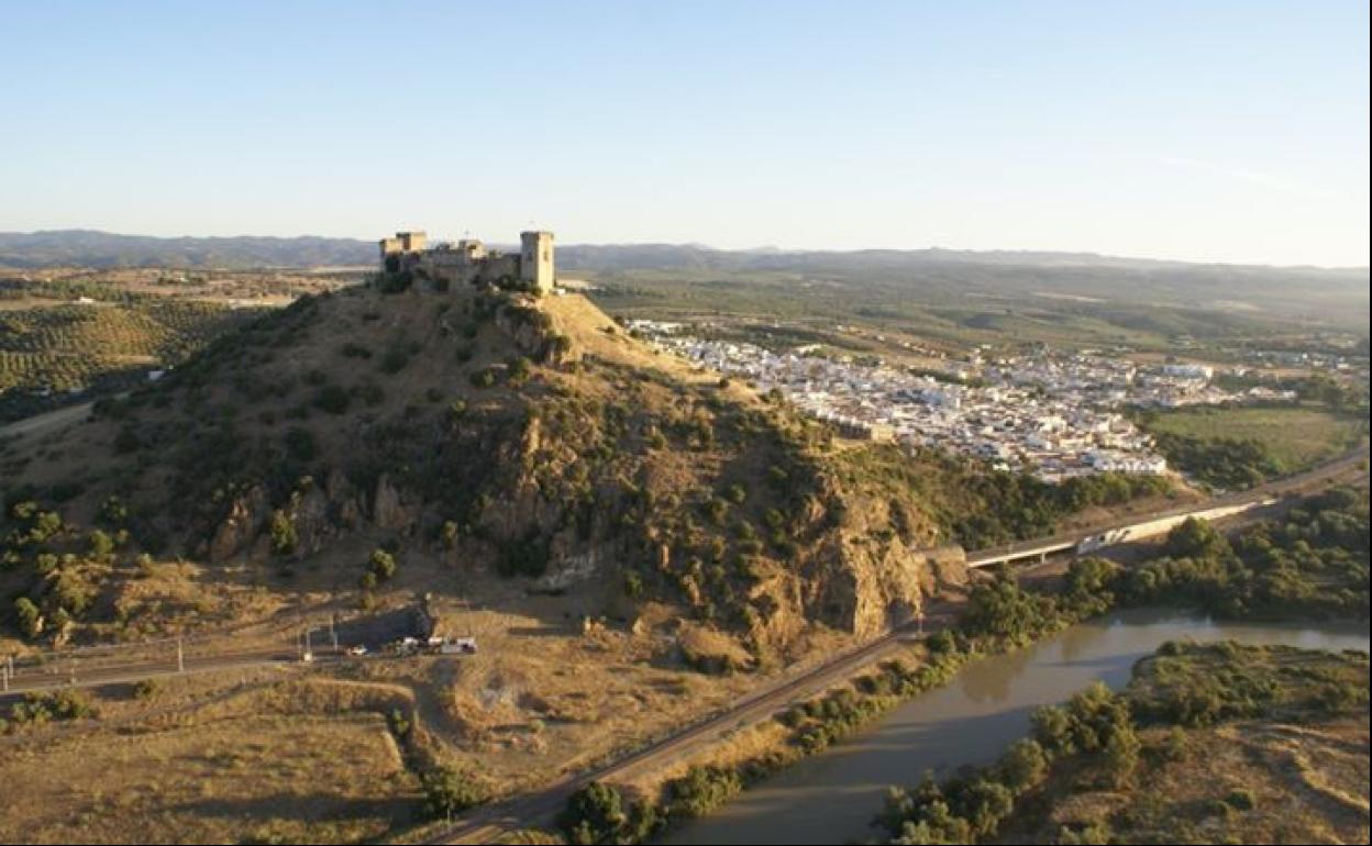 El Guadalquivir pasa junto esta localidad cordobesa.