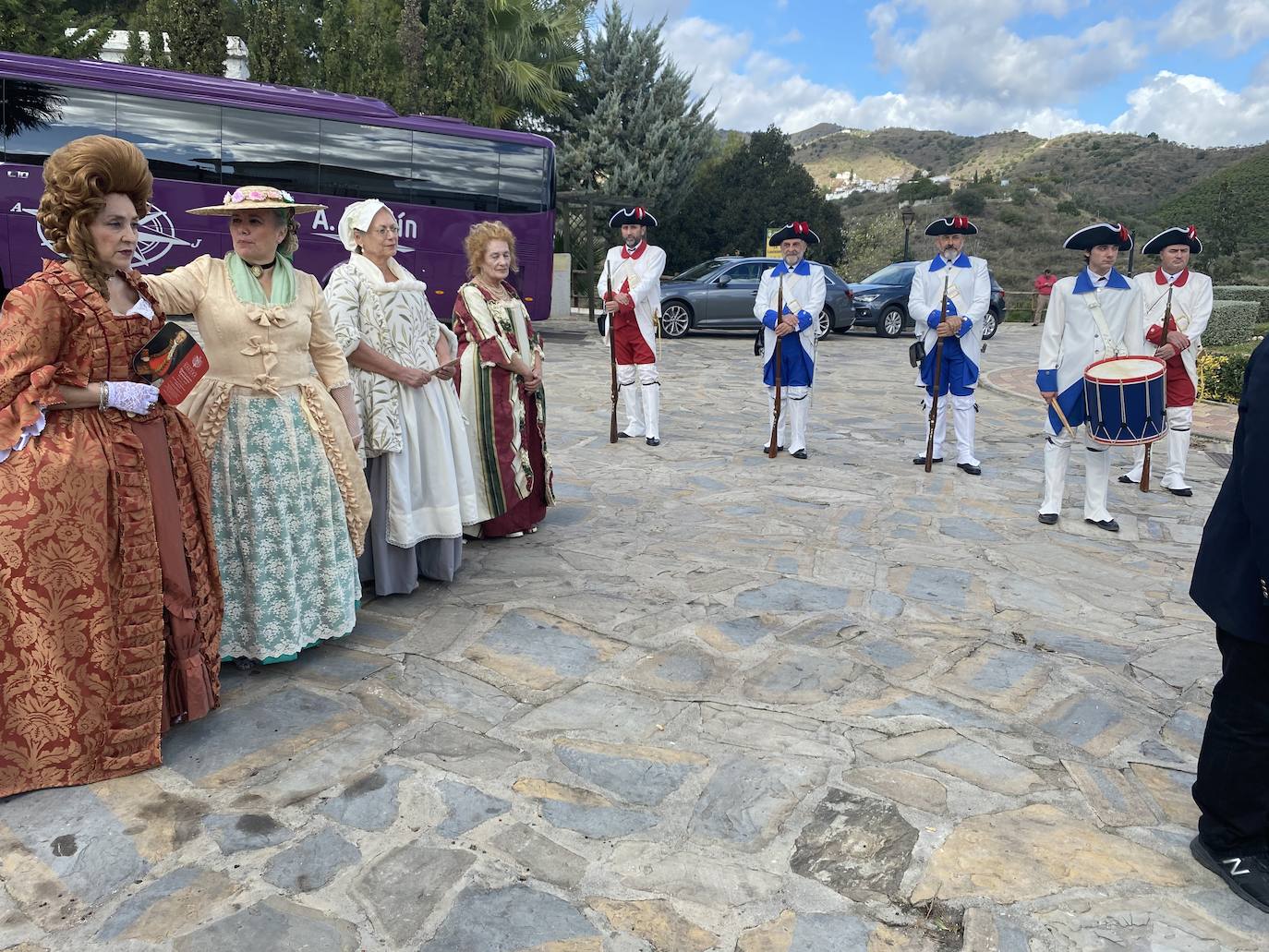 La localidad de la Axarquía y la norteamericana estrechan lazos en torno a Bernardo de Gálvez