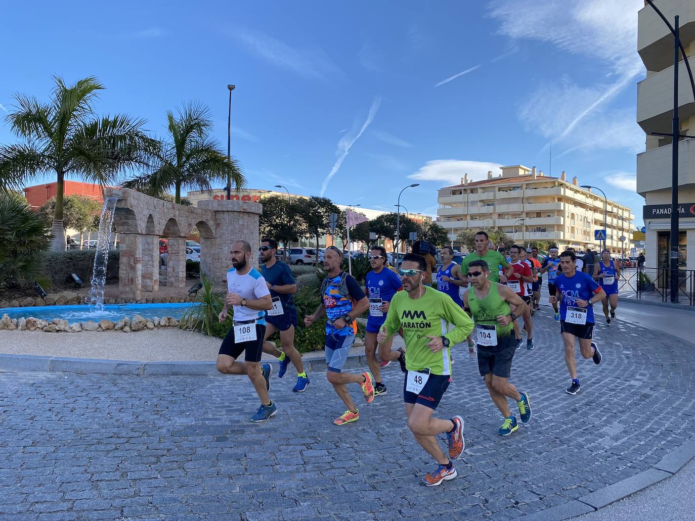 Los corredores Abdelhadi El Moaziz, del Cueva de Nerja-UMA, y Janine Lima, del Atletismo Málaga, se alzaron con la victoria.
