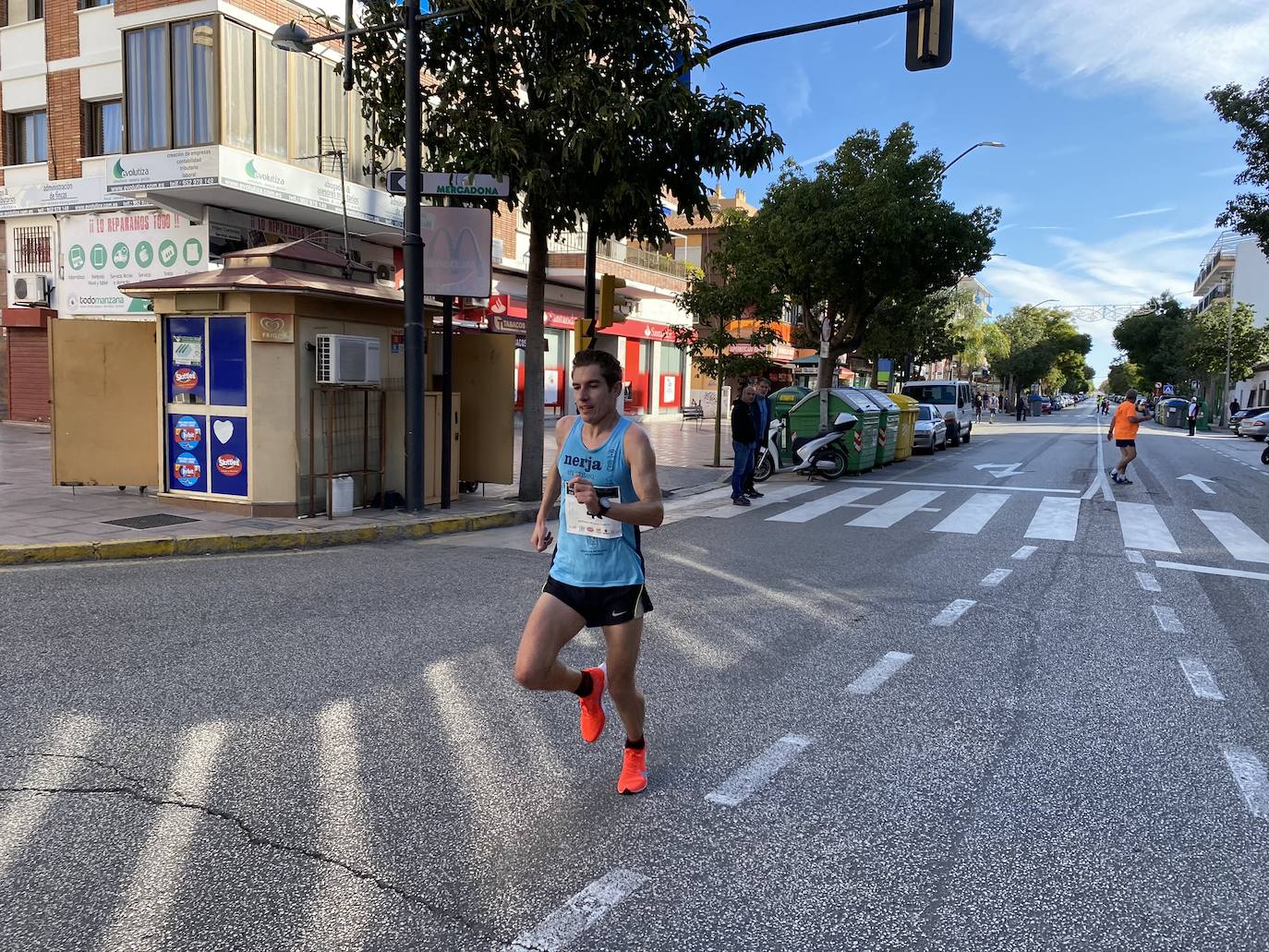 Los corredores Abdelhadi El Moaziz, del Cueva de Nerja-UMA, y Janine Lima, del Atletismo Málaga, se alzaron con la victoria.