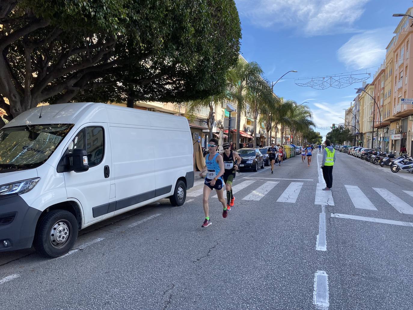 Los corredores Abdelhadi El Moaziz, del Cueva de Nerja-UMA, y Janine Lima, del Atletismo Málaga, se alzaron con la victoria.