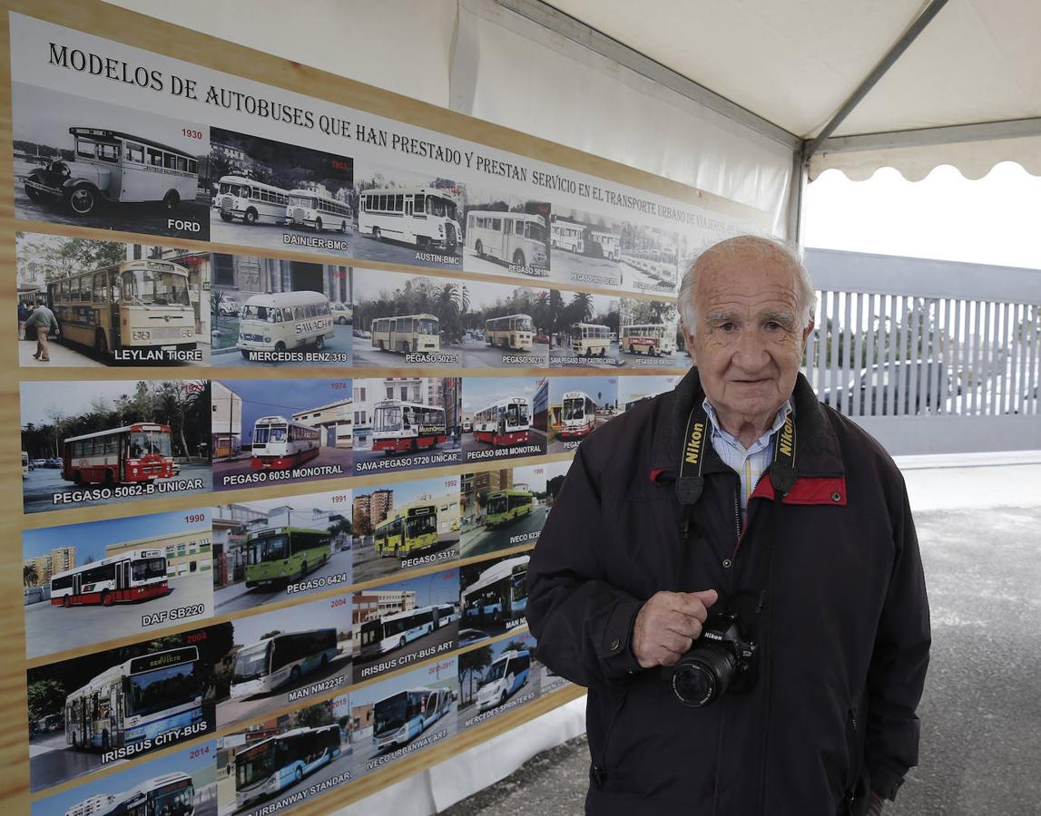 José Luis Guerrero, ante la recopilación de los modelos de la EMT