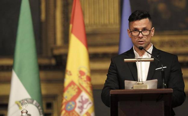 El rapero Haze, durante su discurso tras ser distinguido en la Universidad de Sevilla.