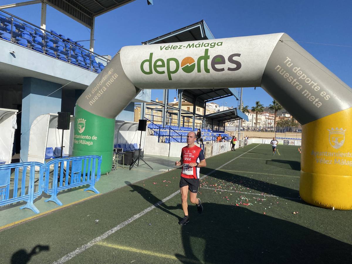 Fotos: ¿Estuviste en la VI Media Maratón de Vélez? Búscate en nuestra galería