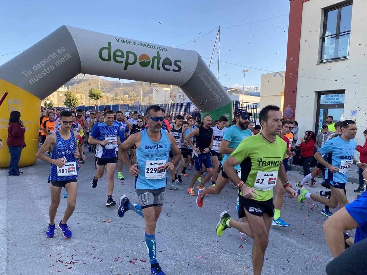 Fotos: ¿Estuviste en la VI Media Maratón de Vélez? Búscate en nuestra galería