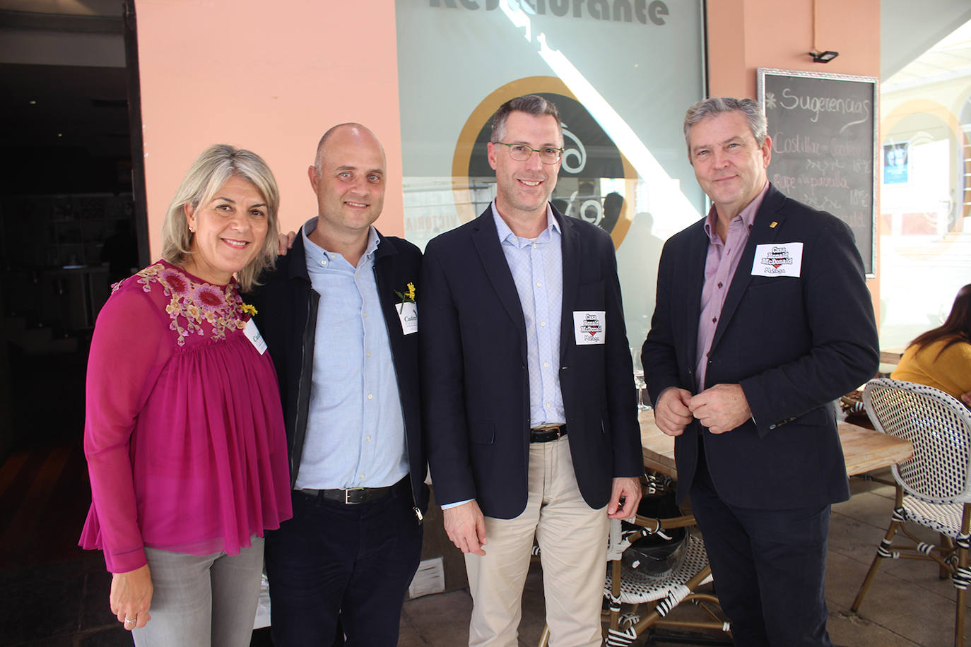 Vino Mío afianza su proyecto benéfico ‘Heal the World’ con una reunión de ONG. En la foto, Áurea Peralta, Ángel Krebbers, Vicente Moros y Rafael Castaño.