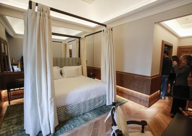 Imagen secundaria 1 - El hotel boutique de lujo Palacio Solecio abre en la calle Granada tras 30 millones de inversión
