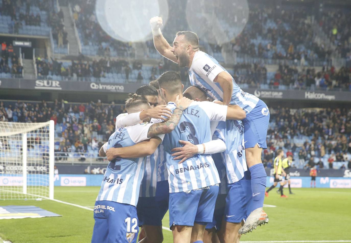 Sadiku fue el gran protagonista del partido al marcar los dos goles