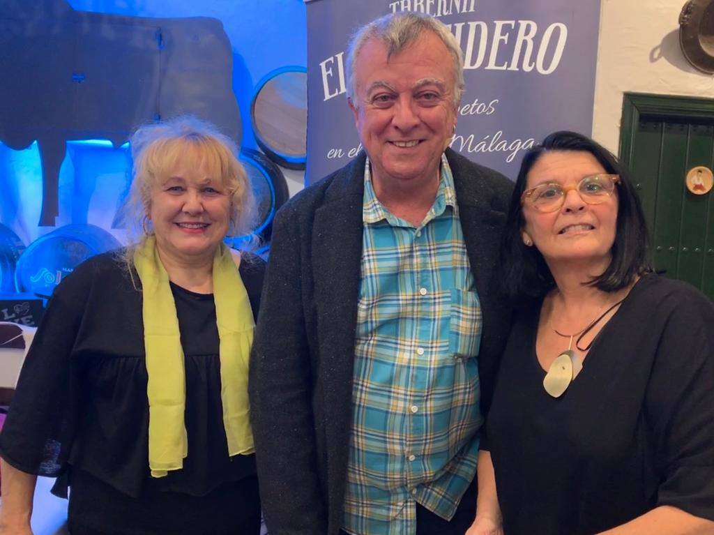 El Mentidero acoge su cita cultural: en la imagen Isabel Romero, José María Prieto y María Navarro.