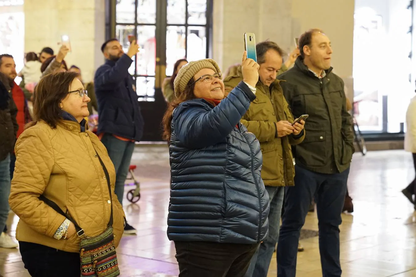 Miles de personas han asistido ya al espectáculo de luces del Centro de Málaga