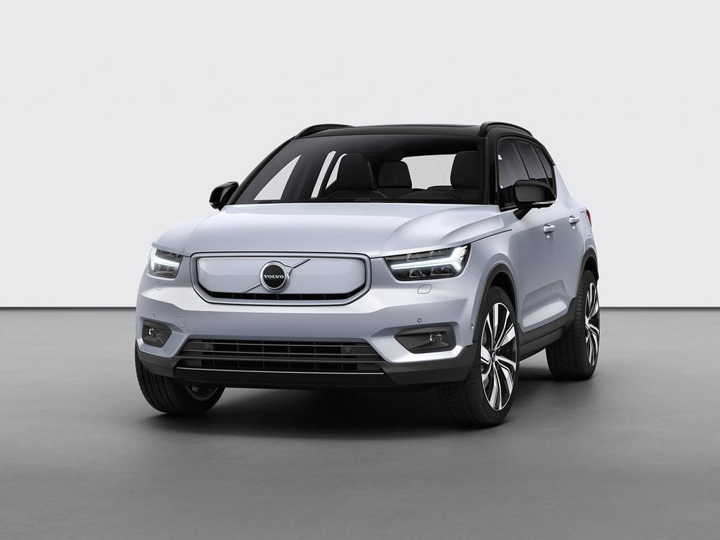 Volvo: comercializará su primer coche eléctrico en 2020, el Volvo XC40 Recharge.