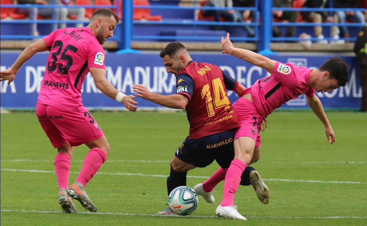 Crónica, resumen, goles y vídeo del Extremadura UD - Málaga CF. Jornada 20 de la Segunda División LaLiga Smartbank. Domingo 15 de diciembre a las 12 horas, desde el Francisco de la Hera en Movistar+