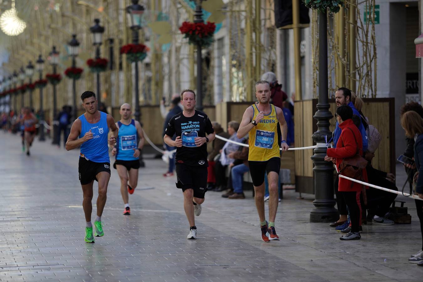 Los corredores, en calle Larios