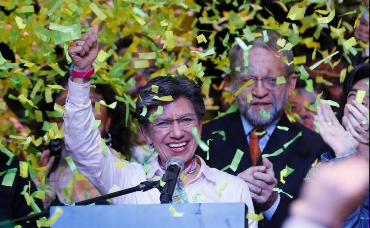 La nueva alcaldesa de Bogotá se casa con su novia senadora
