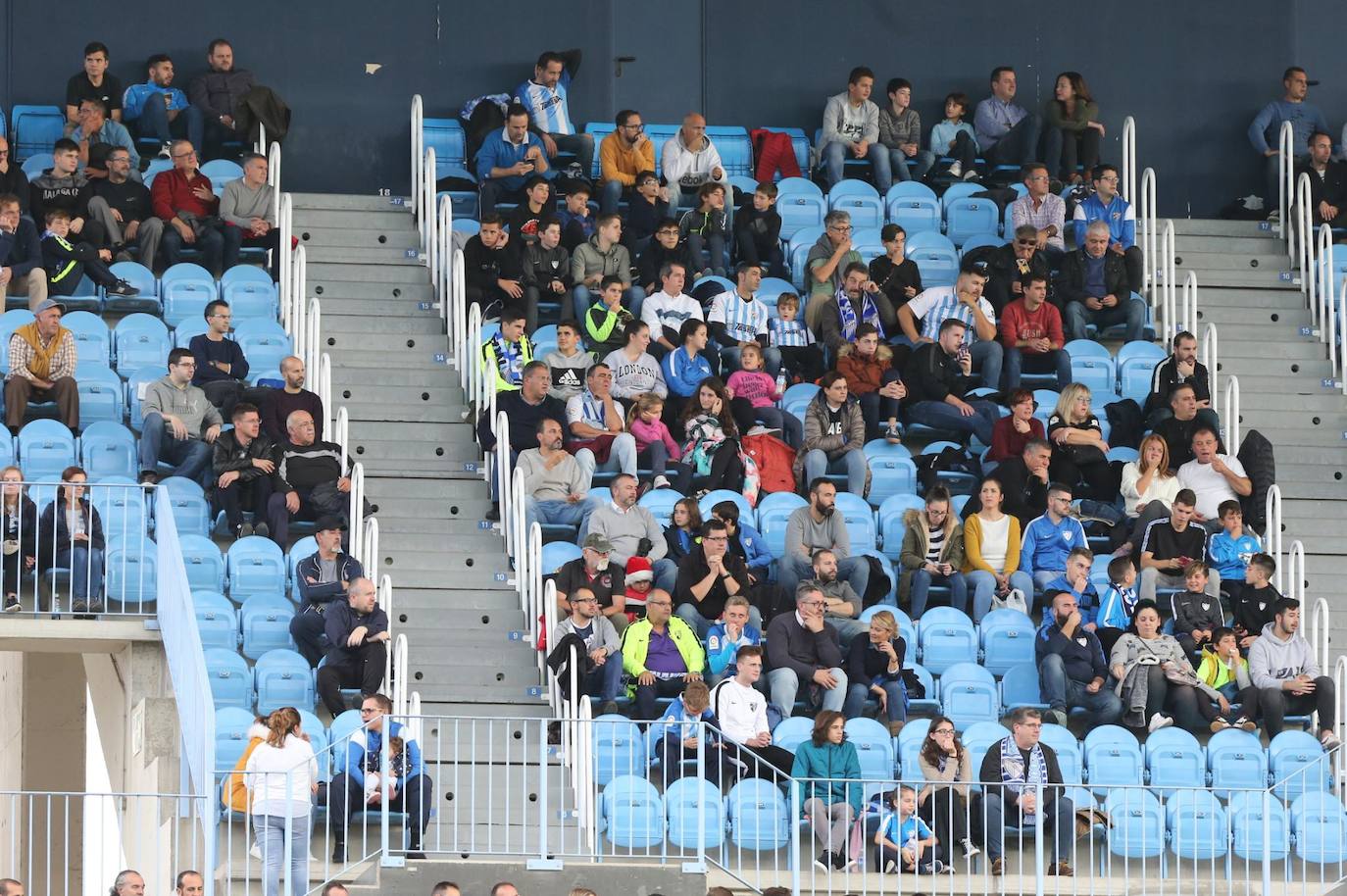 Espectadores este sábado en La Rosaleda 