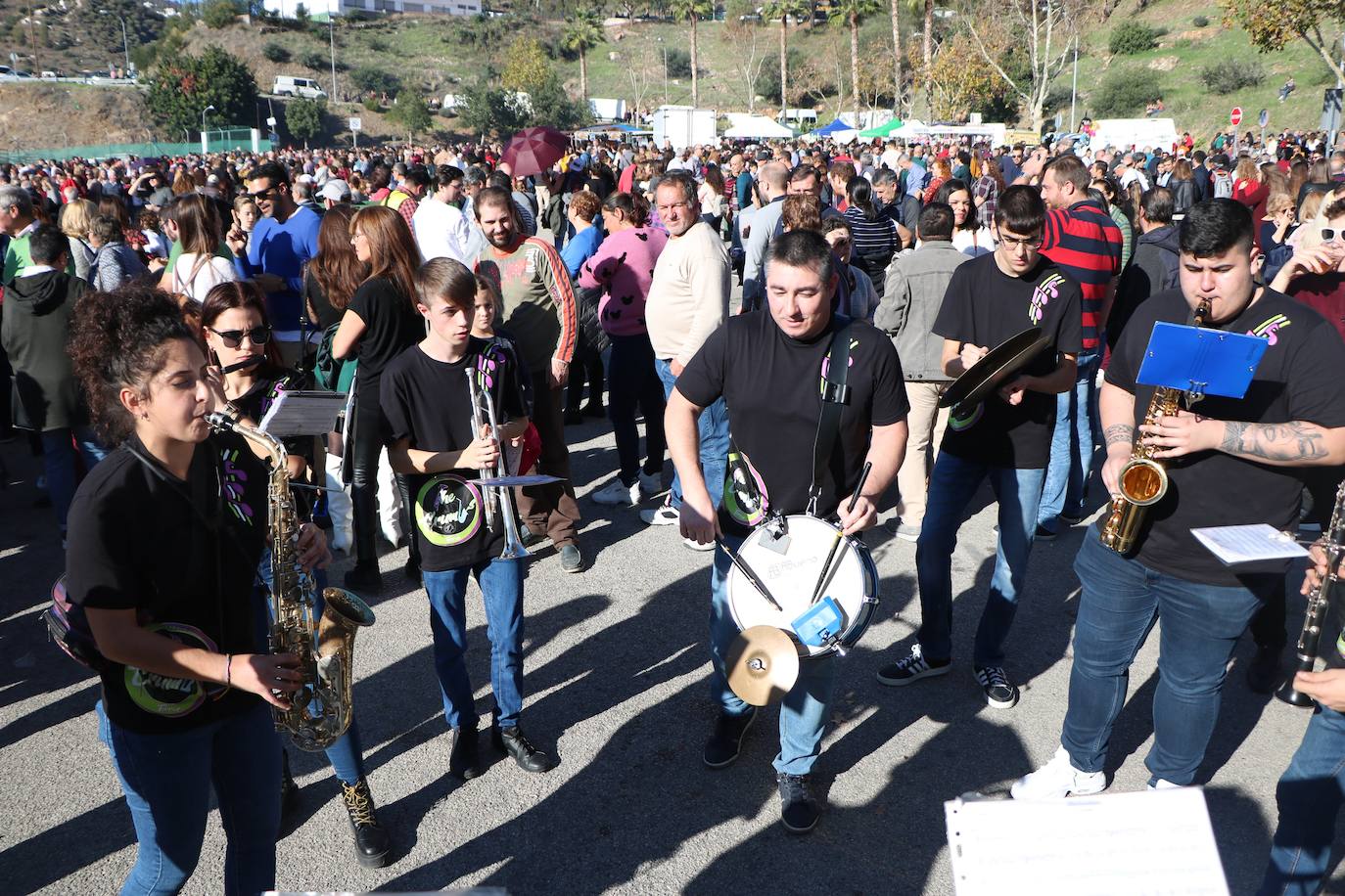 Gran ambiente en la fiesta de las Migas de Torrox 