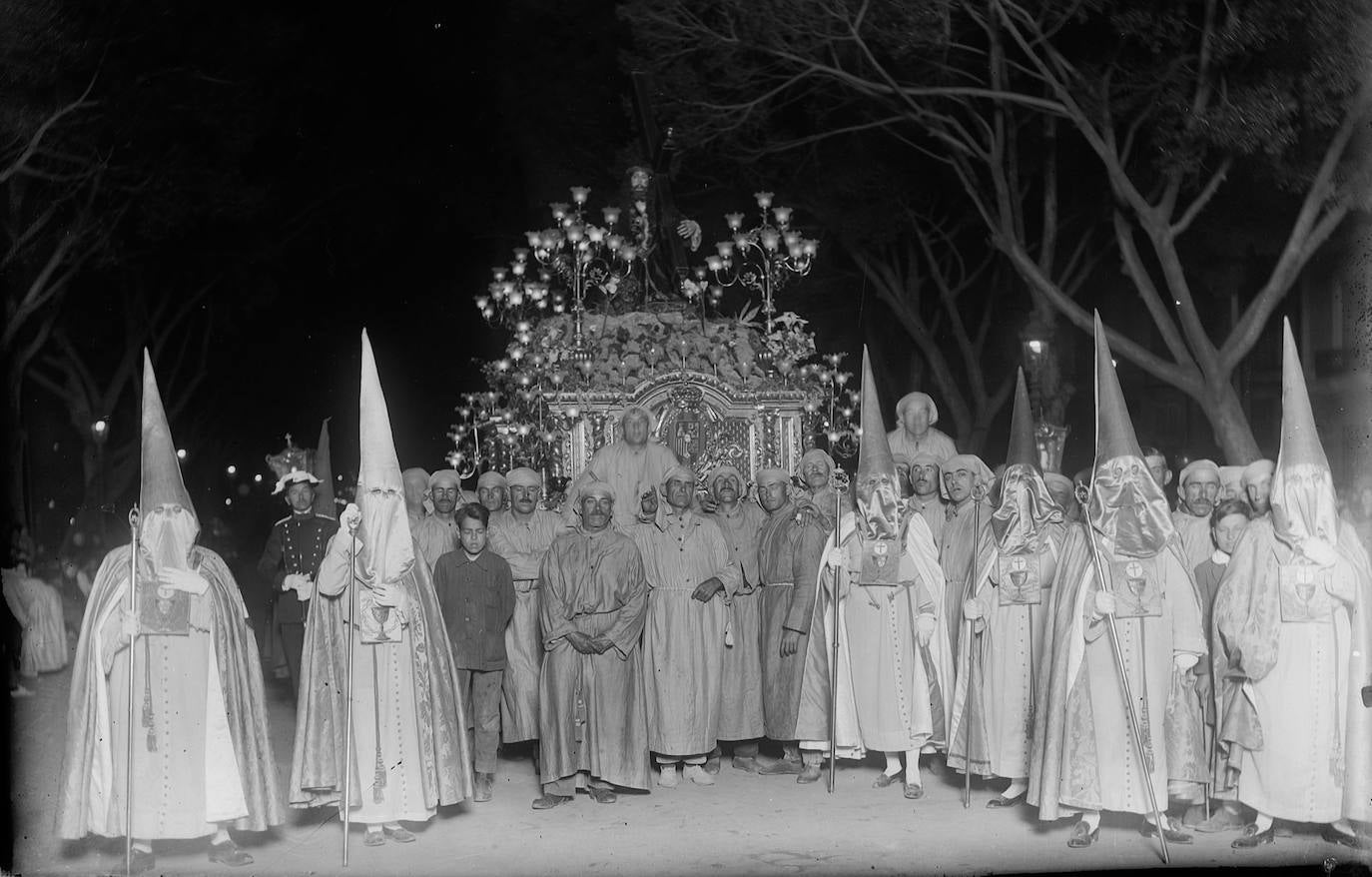 Desfile procesional. Finales años veinte