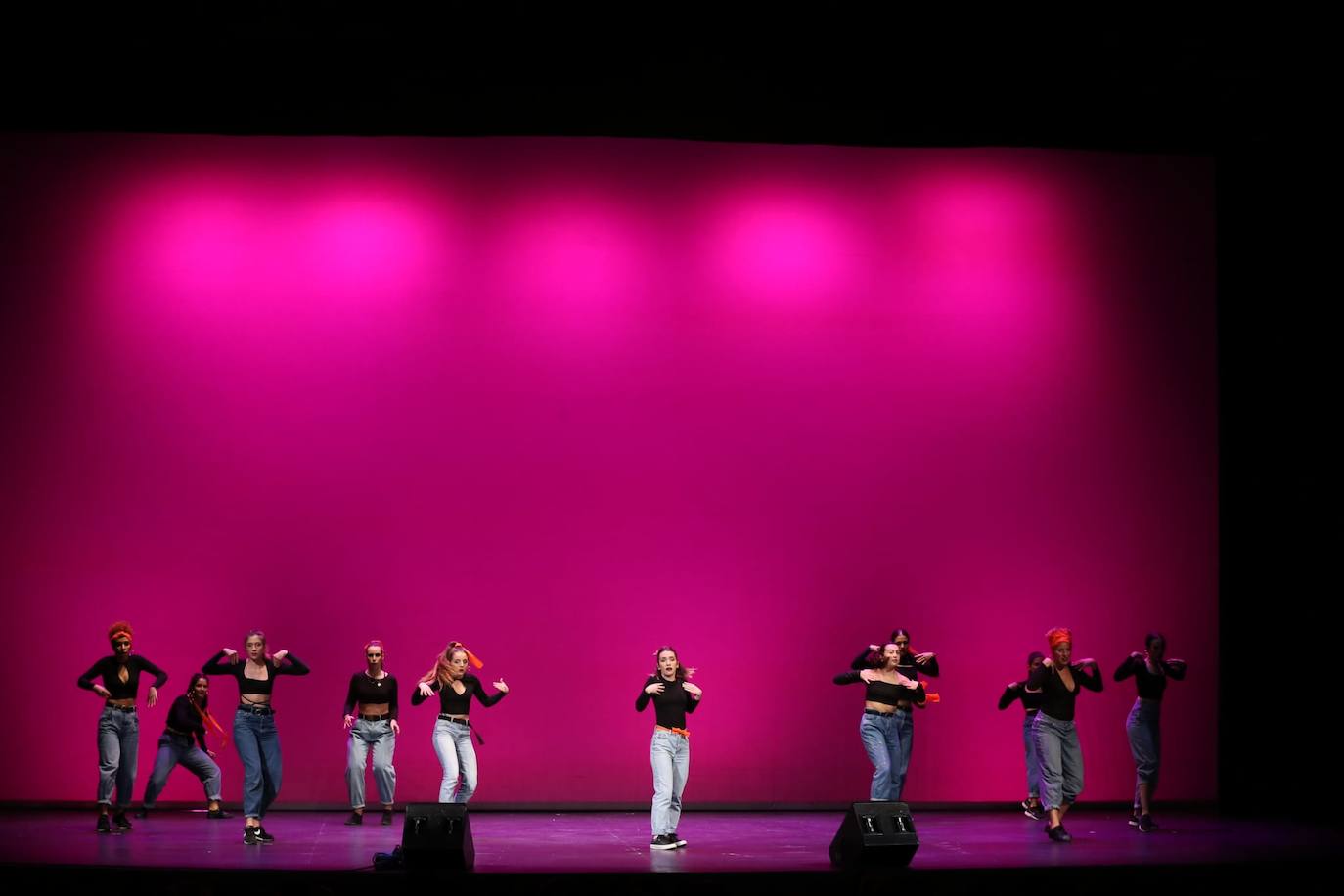 El Teatro Cervantes presentó un gran ambiente 