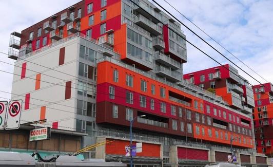 Vancouver. Inmueble construido con contenedores en la ciudad portuaria canadiense.