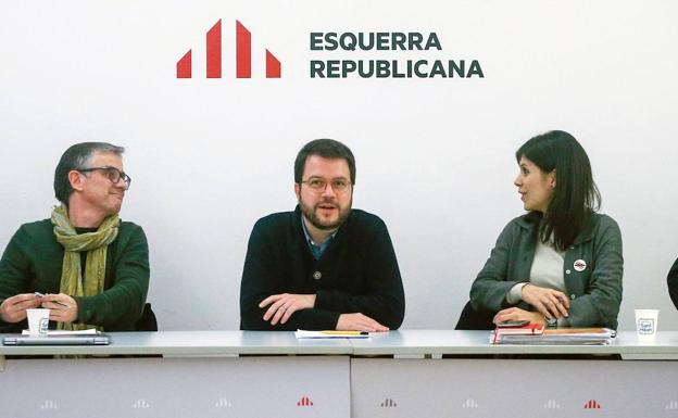 Torra desautoriza el pacto PSOE-ERC horas antes de que el consejo nacional ratifique su abstención