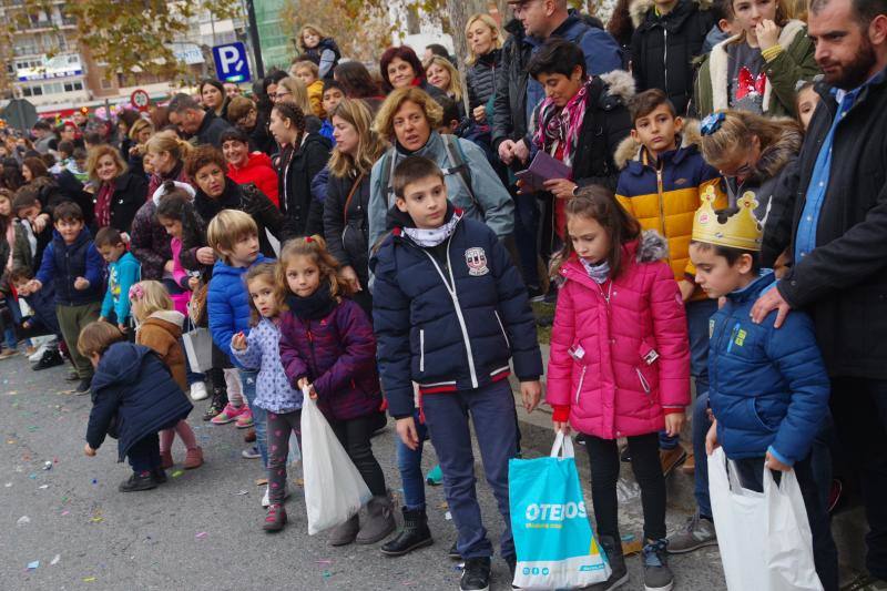 Los Reyes han paseado en camello por el barrio. 