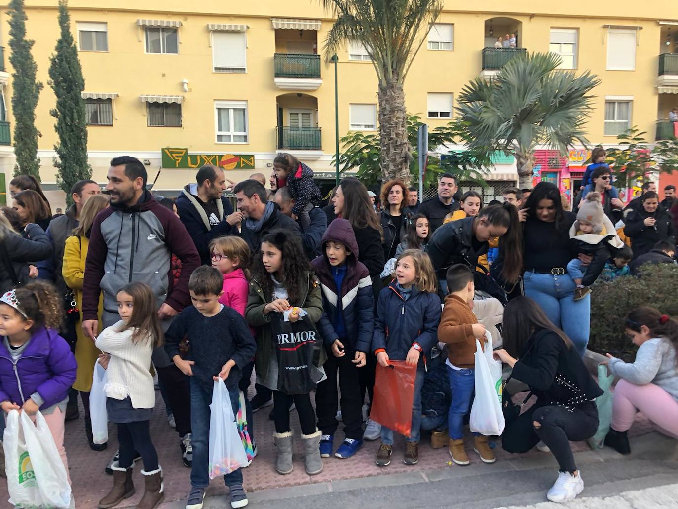 Asistentes a la cabalgata en Alhaurín de la Torre. 