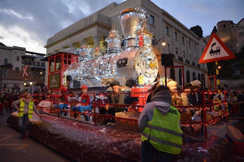 Asistentes a la Cabalgata de Reyes Magos de este año en Málaga capital. 
