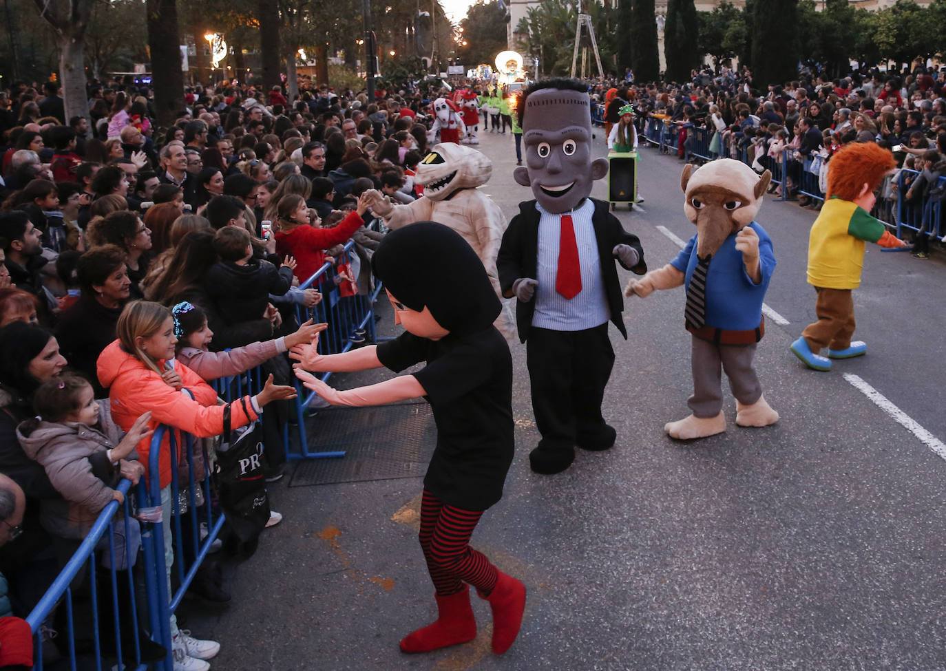 Asistentes a la Cabalgata de Reyes Magos de este año en Málaga capital. 