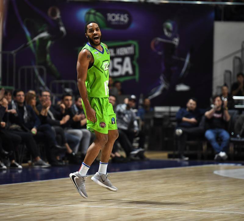 El equipo de Luis Casimiro cae derrotado en su visita al Tofas. 