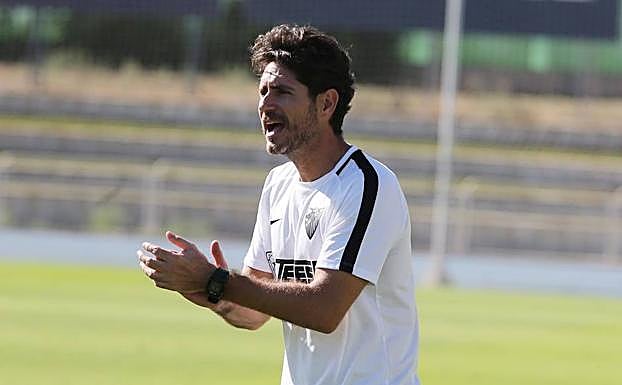 El entrenador del Málaga denunció en Oviedo que estaba siendo extorsionado por un vídeo sexual