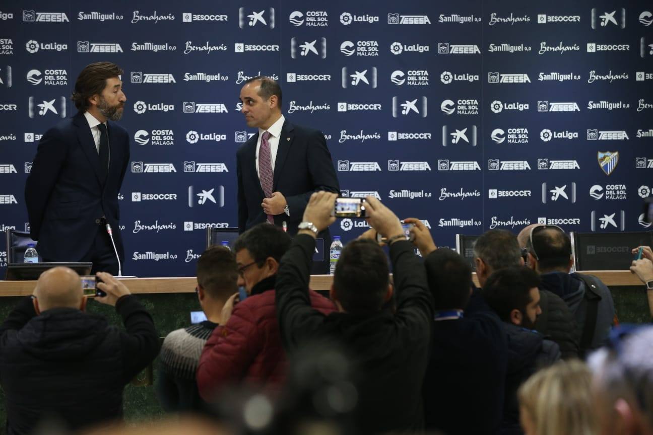 El director general, Richard Shaheen, informó que está negociando su situación para alcanzar una «conclusión amistosa», añadiendo que hay un plan listo para activar cuando se resuelva el trato con el técnico madrileño y su equipo técnico