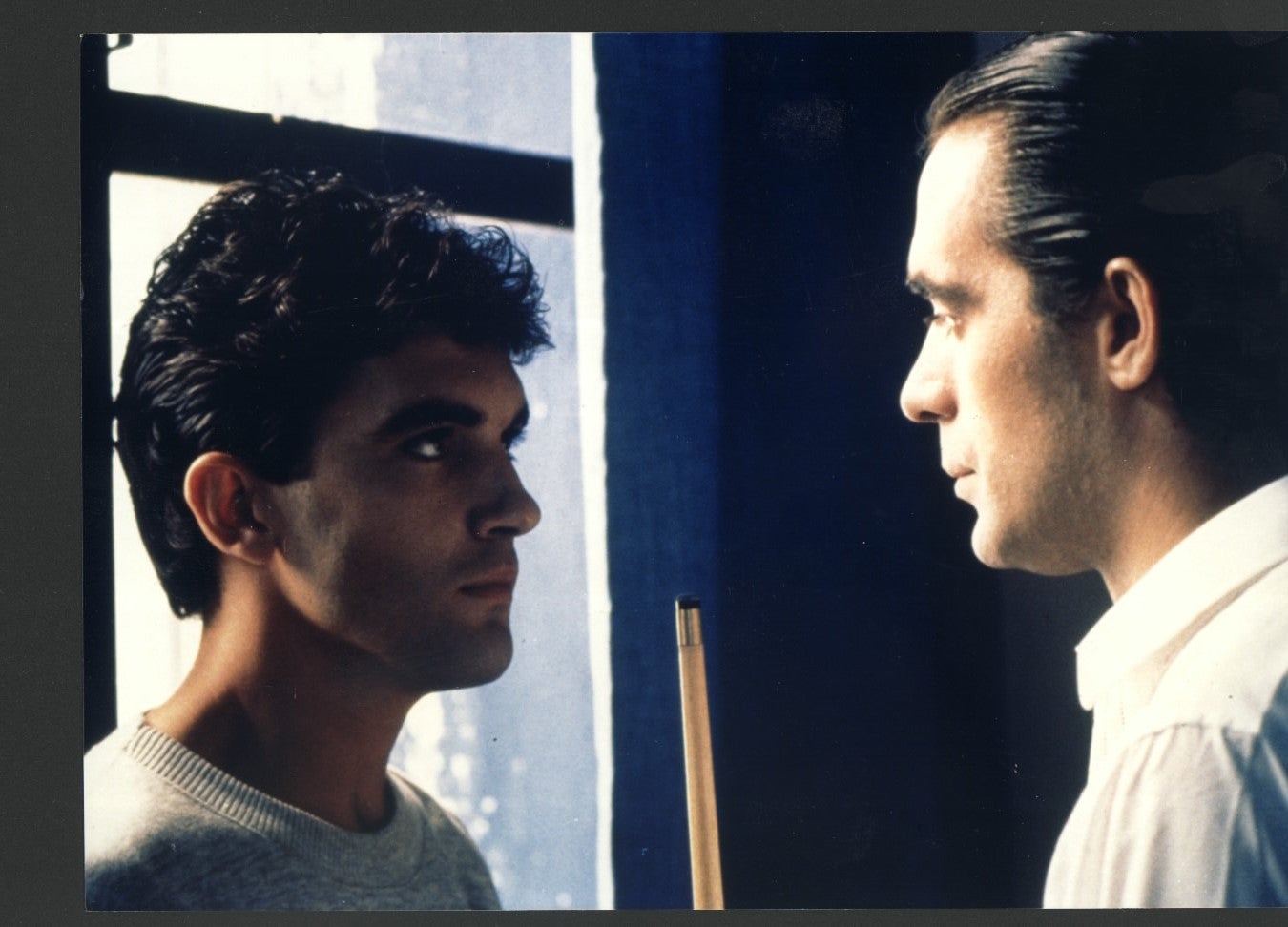 Nacho Martinez y Antonio Banderas en una escena de la película 'Matador' de Pedro Almodóvar (1985)