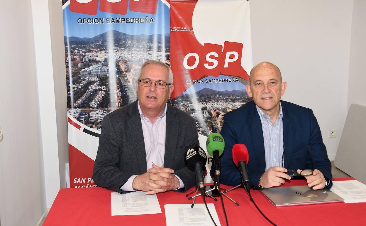 Los concejales de OSP, Rafael Piña y Manuel Osorio, en rueda de prensa.