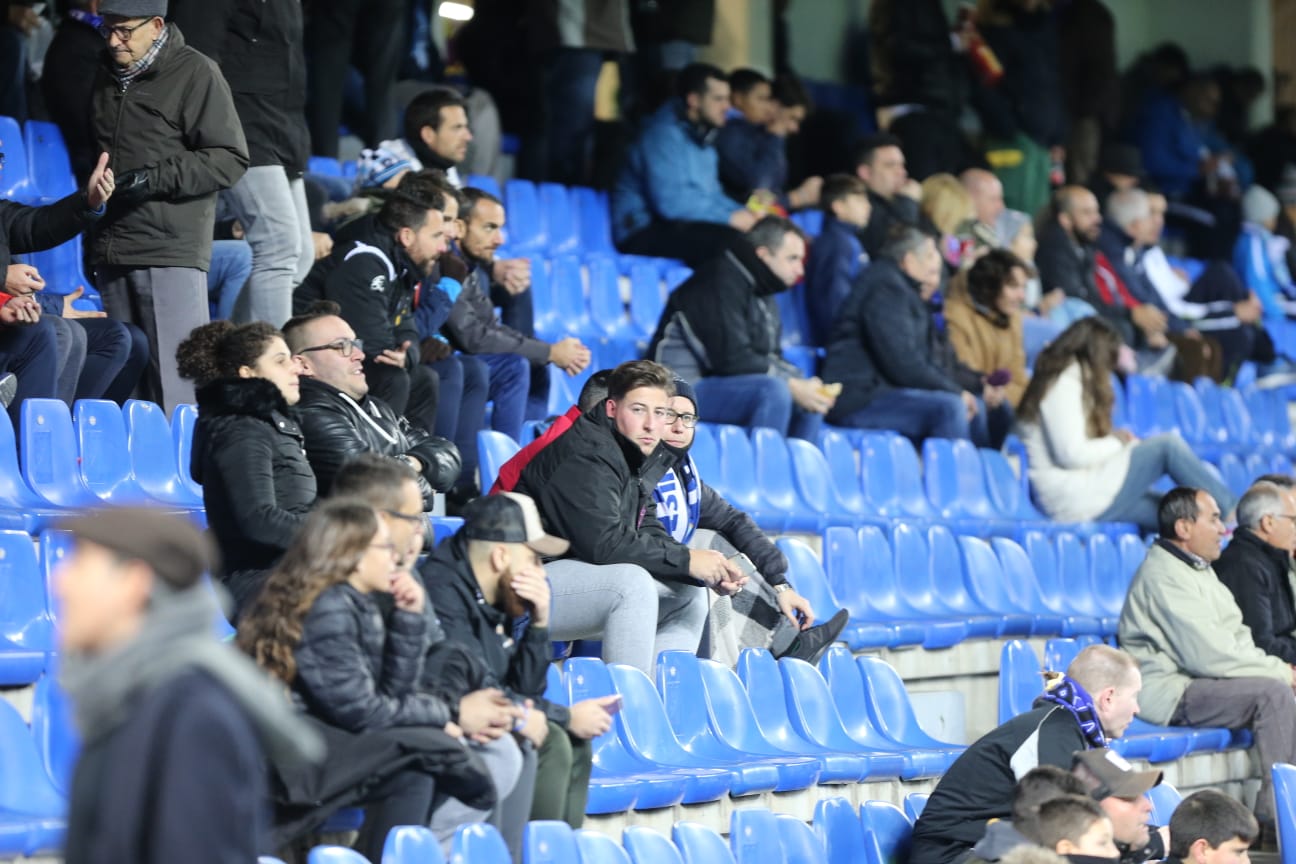 Fotos: ¿Has estado en el partido Málaga-Ponferradina? ¡Búscate en nuestra galería!