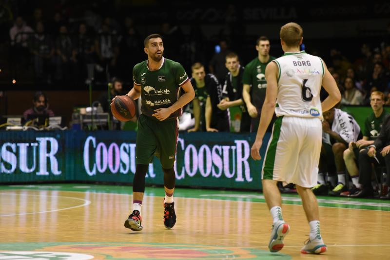 Paliza de los cajistas al Betis (63-88)