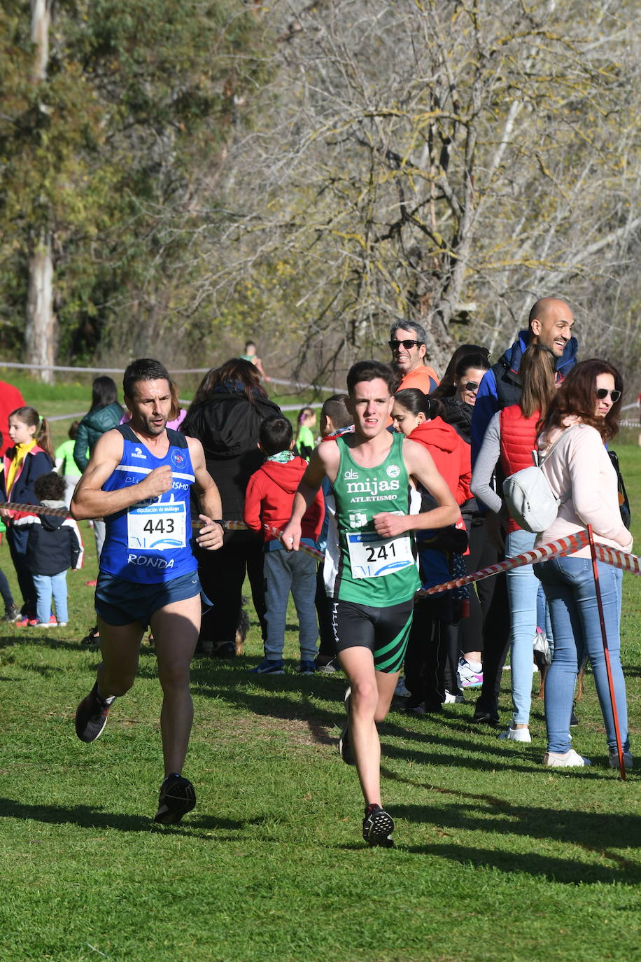 Unos 500 corredores participaron en la prueba del Circuito de Campo a Través de la Diputación de Málaga, en la que Cristian Benítez y Jalaba Enni se alzaron como ganadores.