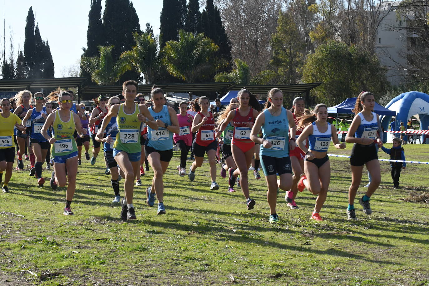 Unos 500 corredores participaron en la prueba del Circuito de Campo a Través de la Diputación de Málaga, en la que Cristian Benítez y Jalaba Enni se alzaron como ganadores.