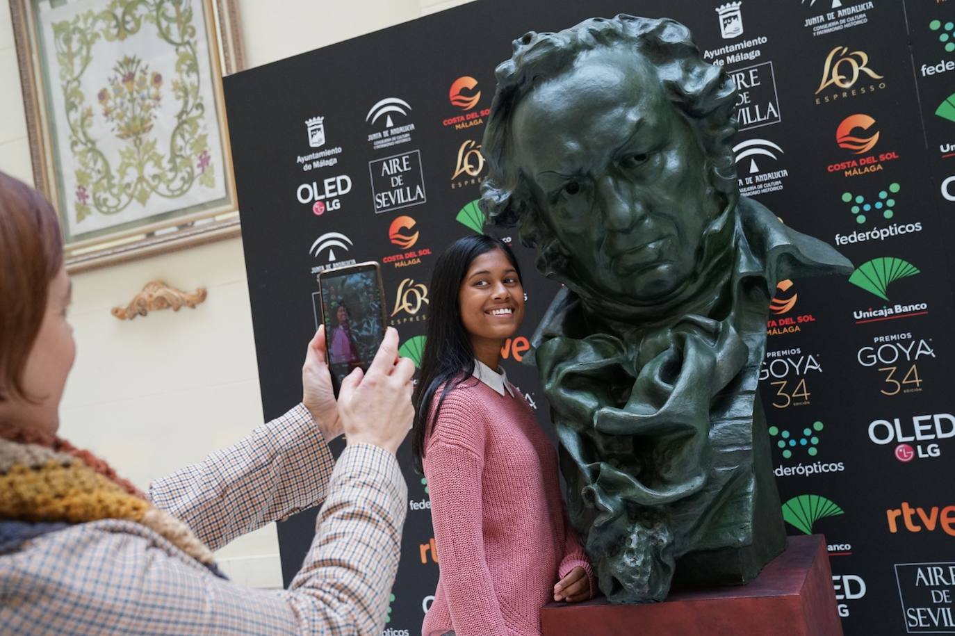 Fotos: Fotografíate con la estatuilla de los Goya en el Ayuntamiento de Málaga hasta el 24 de enero