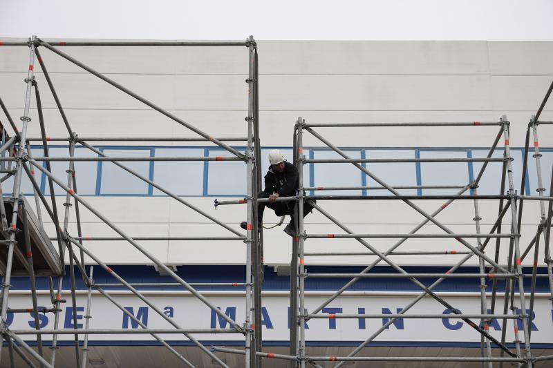 Preparativos para la gala, ayer en el Martín Carpena 