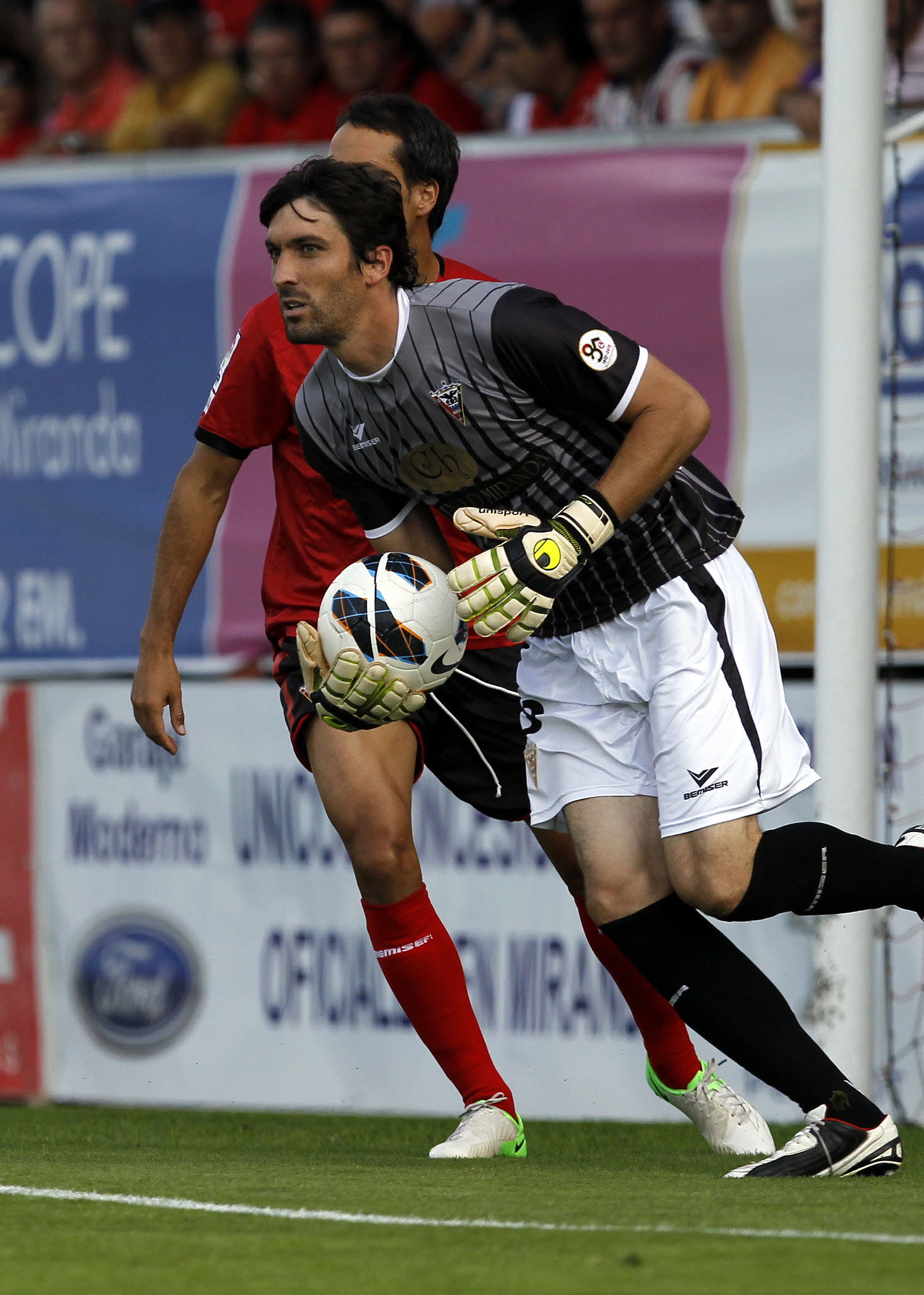 Es uno de los pocos jugadores que han vestido las dos camisetas que mañana domingo se enfrentarán en La Rosaleda (12.00 horas, Movistar LaLiga1).