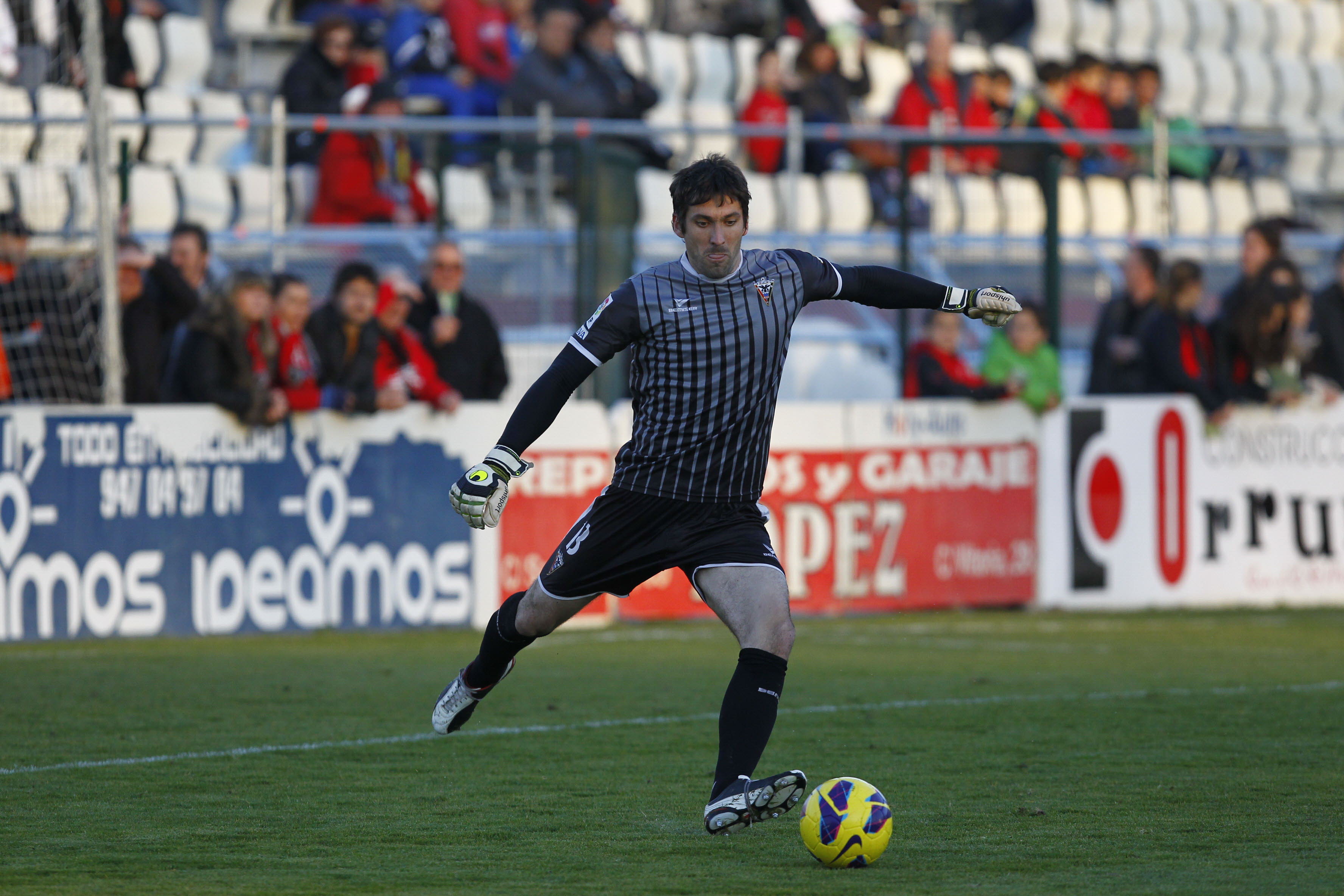 Es uno de los pocos jugadores que han vestido las dos camisetas que mañana domingo se enfrentarán en La Rosaleda (12.00 horas, Movistar LaLiga1).