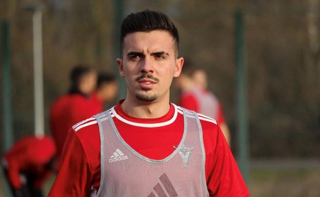 El malagueño Joaquín en su primer entrenamiento con el Mirandés.