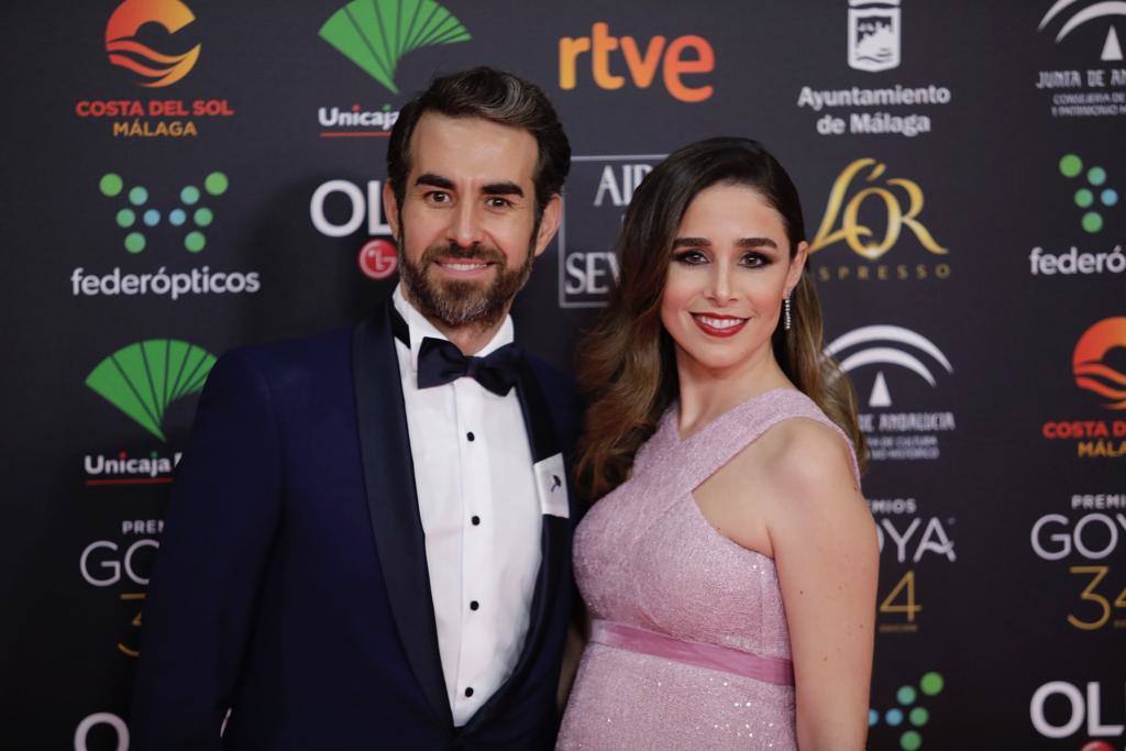 Desfile de los famosos asistentes a la gala en el Palacio de Deportes. 