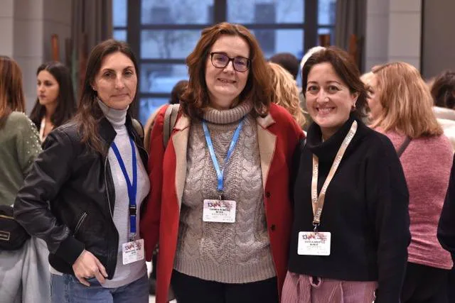 El Hotel NH acoge el XIII Symposium de Pediatría organizado por Quirónsalud. Isabel Muriel, Carmen Romero y Estela Arroyo.