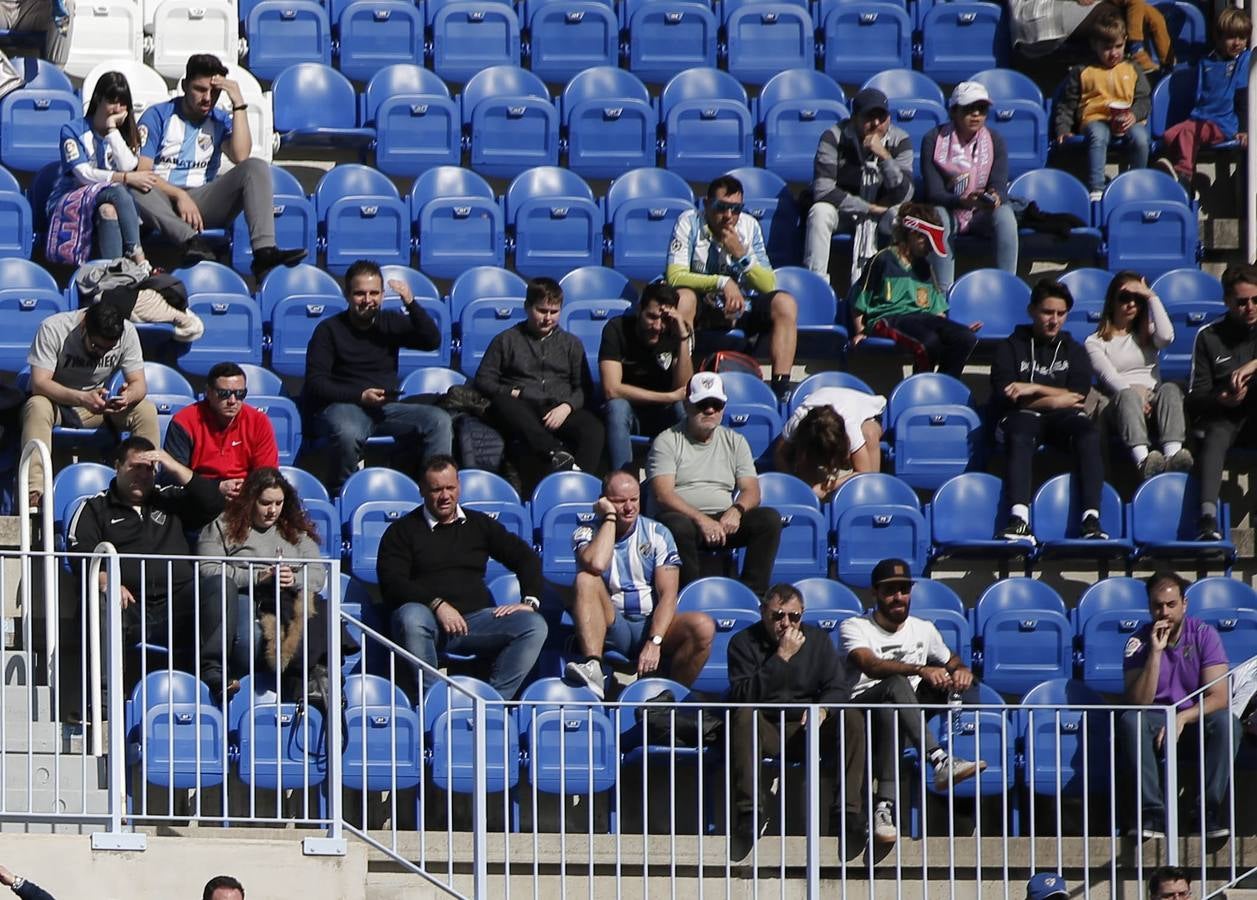 Las mejores imágenes de los aficionados que asistieron al Málaga.Mirandés (2-2)