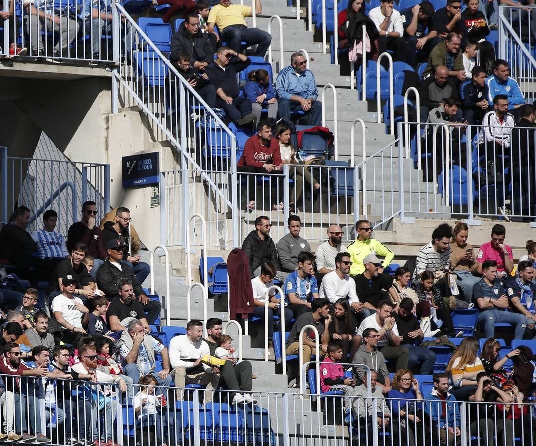 Las mejores imágenes de los aficionados que asistieron al Málaga.Mirandés (2-2)