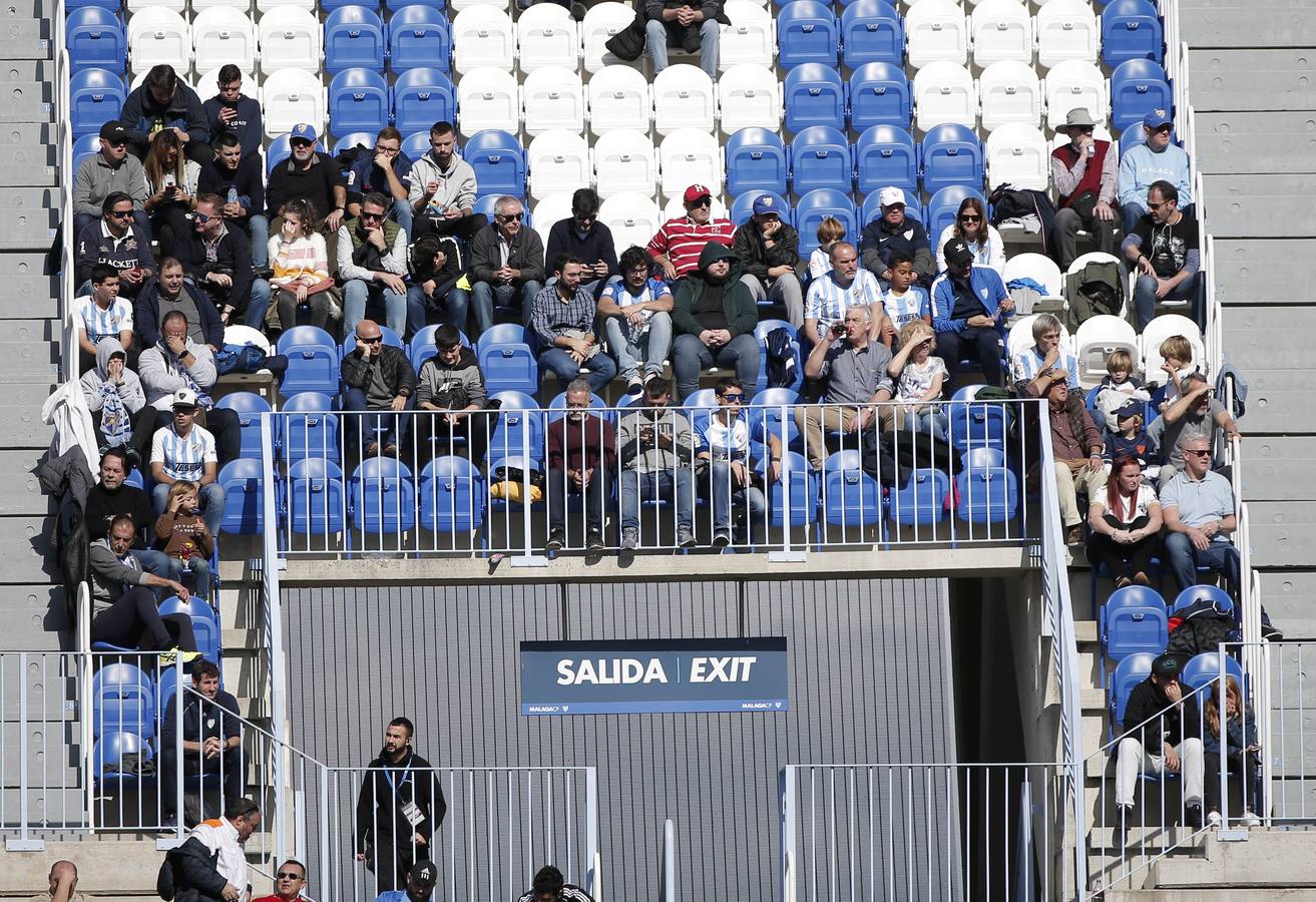 Las mejores imágenes de los aficionados que asistieron al Málaga.Mirandés (2-2)